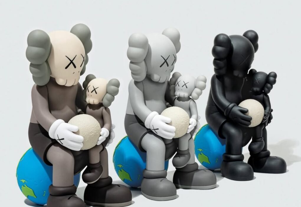 warren-levy-art-kaws-worlds