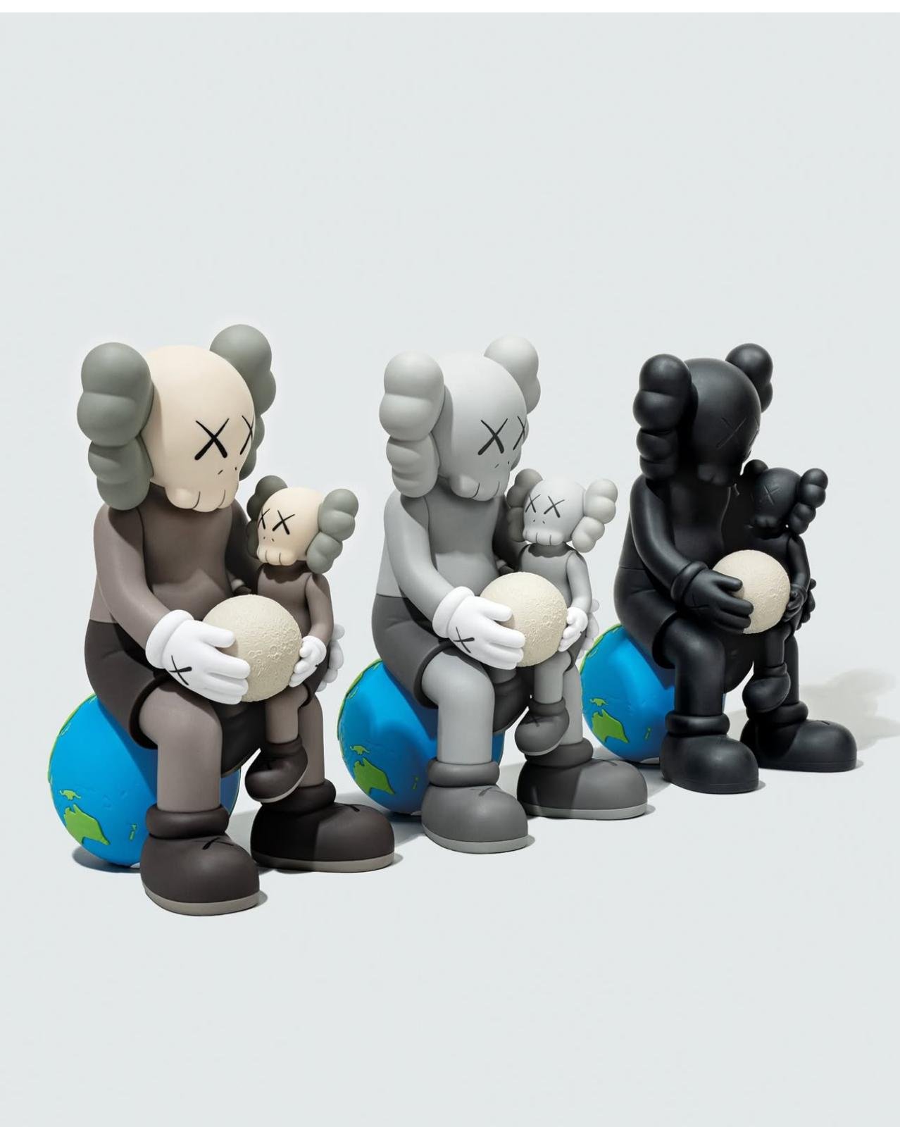warren-levy-art-kaws-worlds